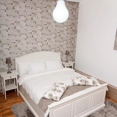 Old Town By Mrg Apartment