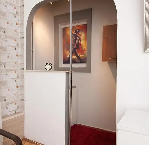 Old Town By Mrg * Бухарест